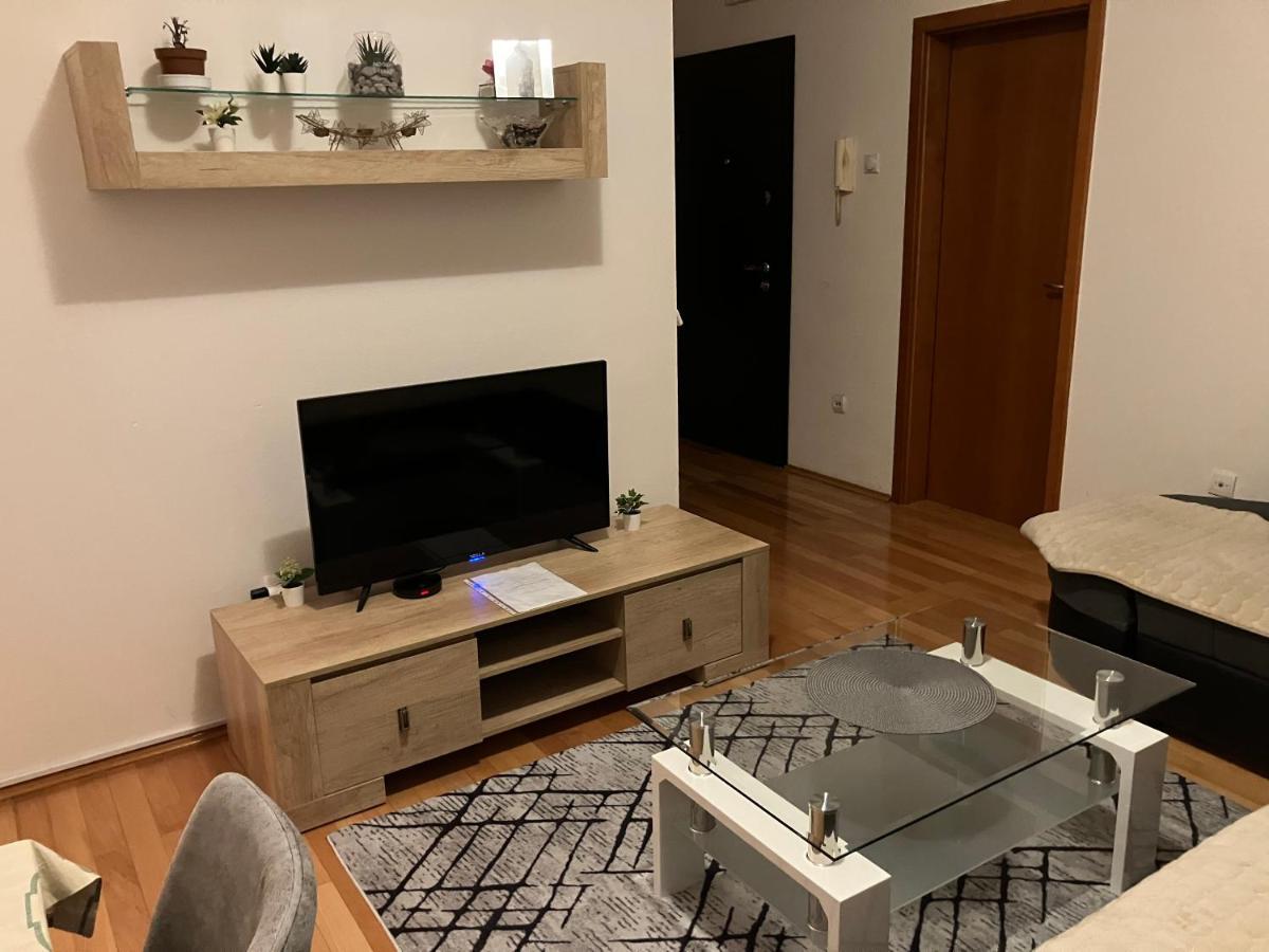 Appartamento Stan Na Dan Centar Banja Luka Esterno foto