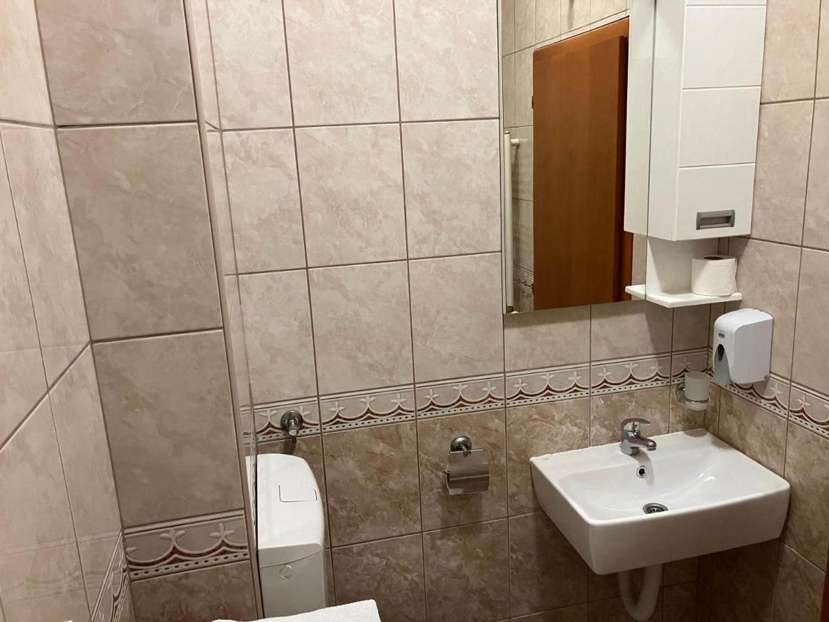 Appartamento Stan Na Dan Centar Banja Luka Esterno foto